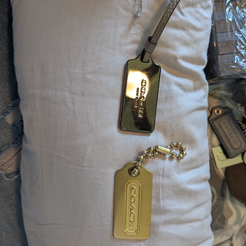Coach Gunmetal Or Gold Box Hang Tag‎